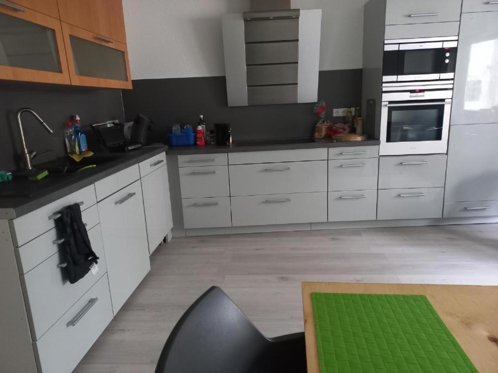 Hoteliving Am Bahnhof Pohlheim Экстерьер фото